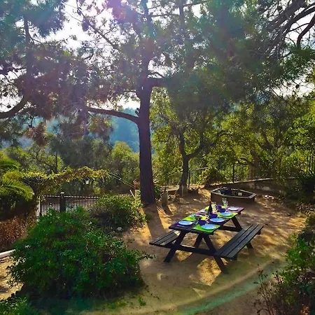 Secret Paradise, Costa Brava מלון 4*
